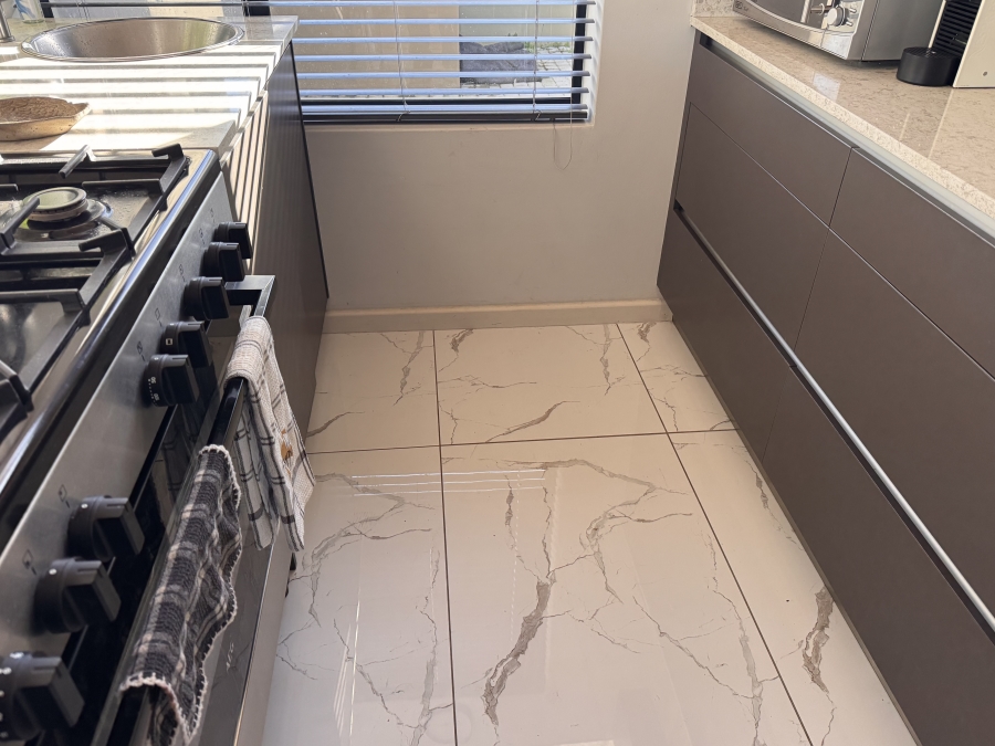 3 Bedroom Property for Sale in Hartenbos Heuwels Western Cape